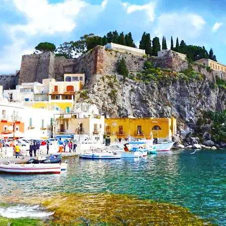 Da Federica Baia Porto Delle Genti * Lipari (Isola Lipari)